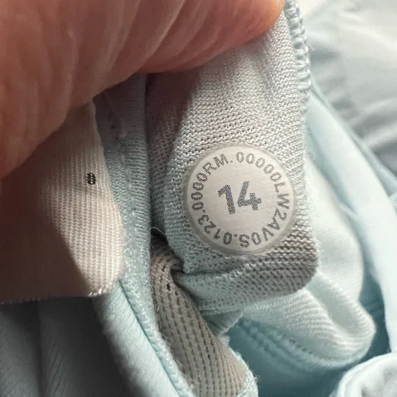 Lululemon Energy Bra Long Line Blue Glow Size 14 - Picture 4 of 4